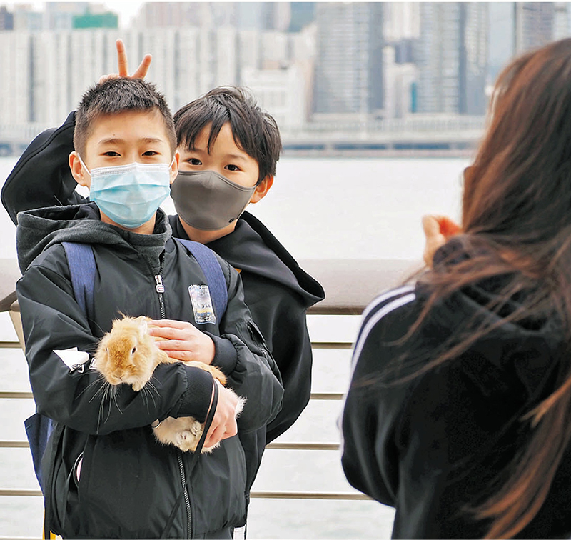 ◆為減低患上「多系統發炎綜合症」的機會,張蔚賢呼籲家長盡早帶適齡兒童去打針。 資料圖片