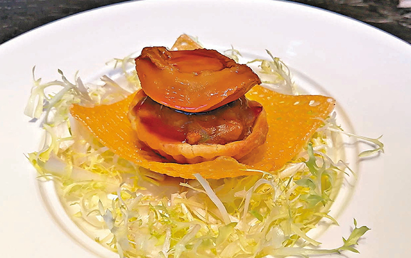 ◆原隻鮑魚雞粒酥