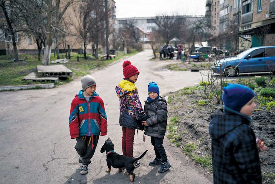 ◆許多烏克蘭兒童失去家園。 美聯社