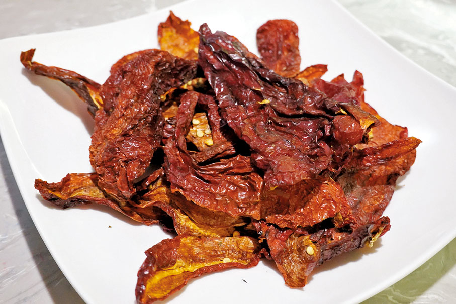 ◆產自新疆的四平頭辣椒，不辣卻有香甜味。