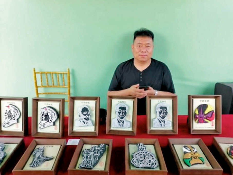 ◆ 孫寶山與他的碳雕作品