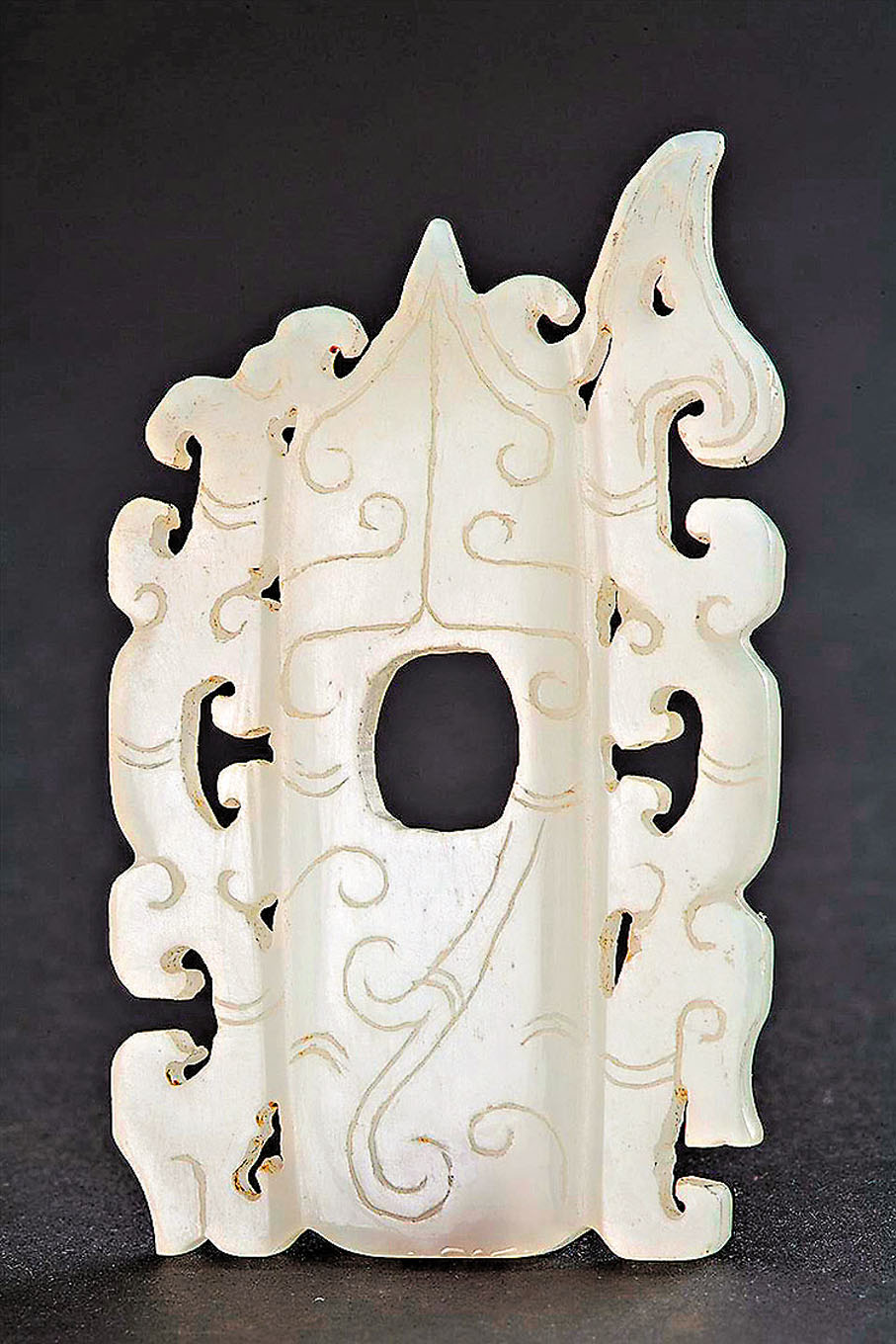 ◆龍鳳紋韘形白玉珮