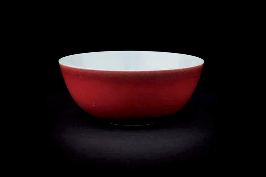 ◆雍正 仿宣德寶石紅釉臥足碗