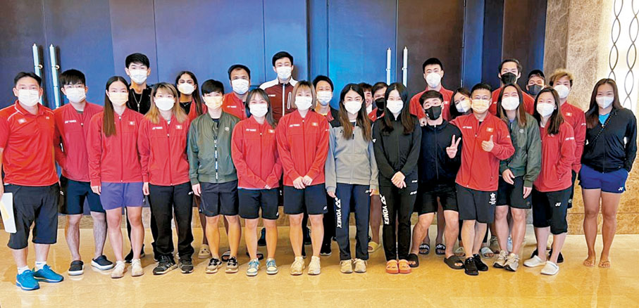 ◆香港羽毛球隊抵達馬尼拉。羽總圖片