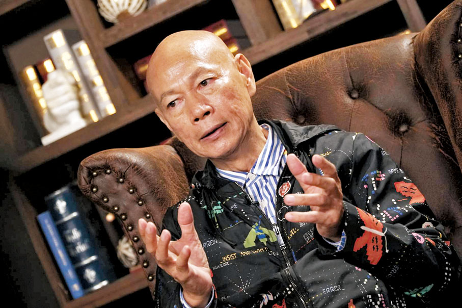 ◆羅家英佩服曾江表演功力。