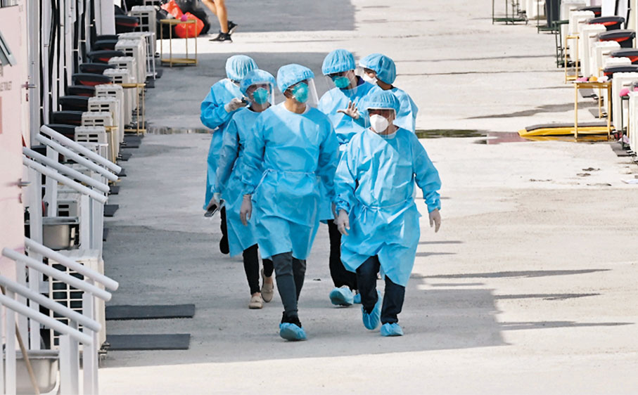 五個方艙醫院將陸續關閉，3,000多名工作人員下月初將完成解聘程序。圖為可能被關閉的新田方艙醫院。 資料圖片
