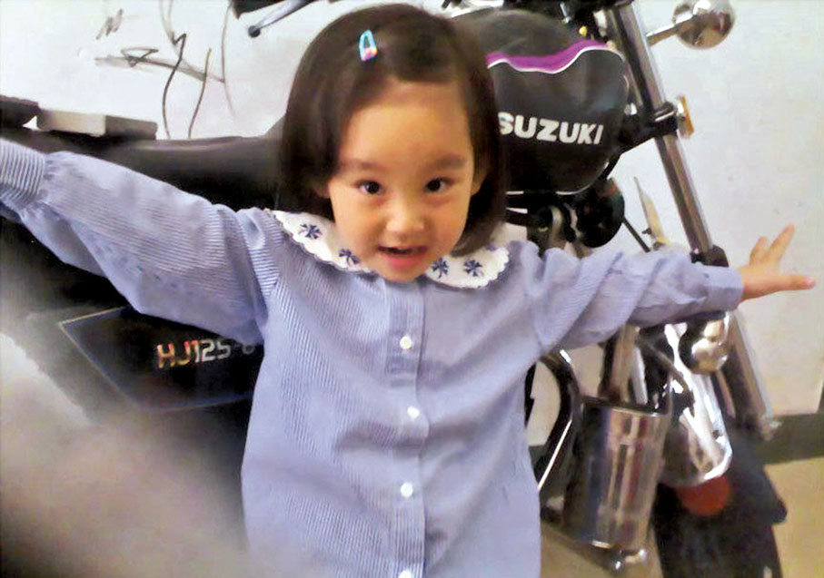 ◆你能認出這是炎明熹嗎？