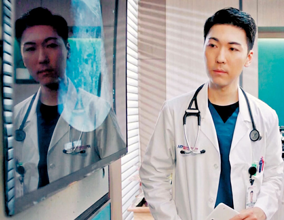 ◆郭田葰常在劇集中客串醫生角色。