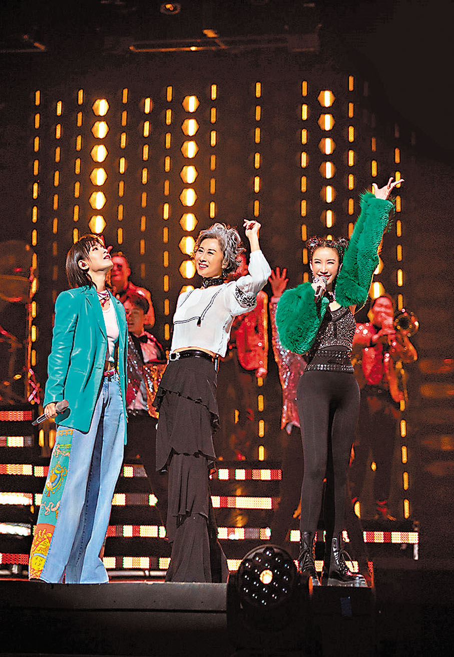 ◆（左起）周筆暢、葉蒨文和李玟魅力四射。