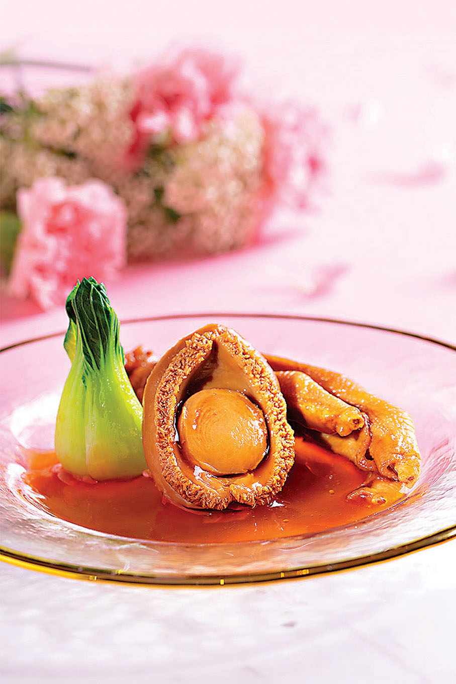 ◆南非六頭湯鮑魚伴鮑汁扣鵝掌