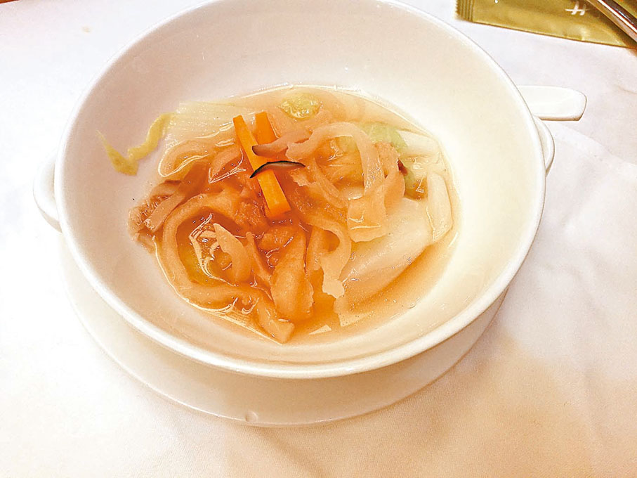 ◆原盅高湯花膠絲菜苗