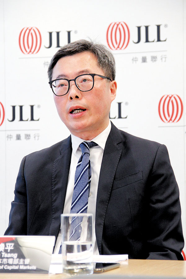 ◆仲行曾煥平預期，年內可能有逾2萬伙單位獲批預售，與2018年對上一個高峰期相若。