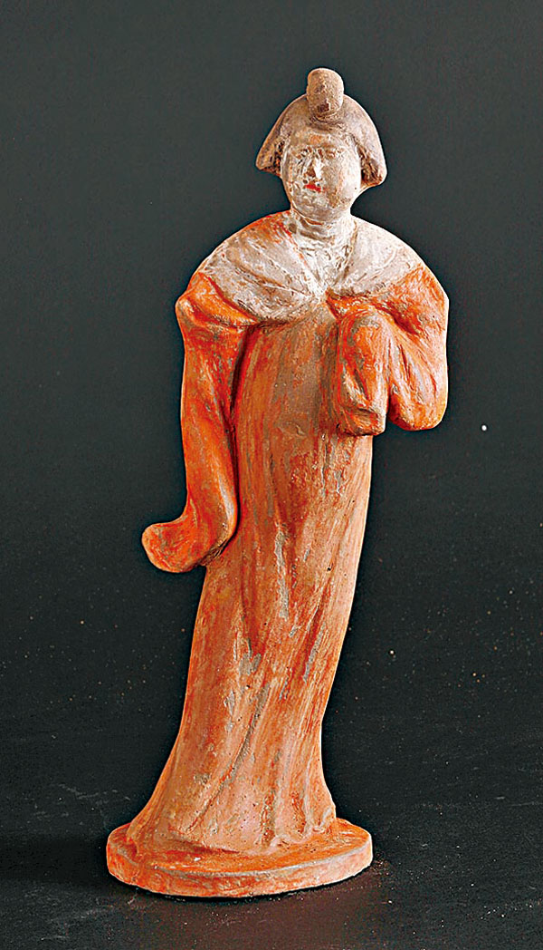 ◆洪瀆原唐王重瞻墓出土的彩繪陶仕女俑。