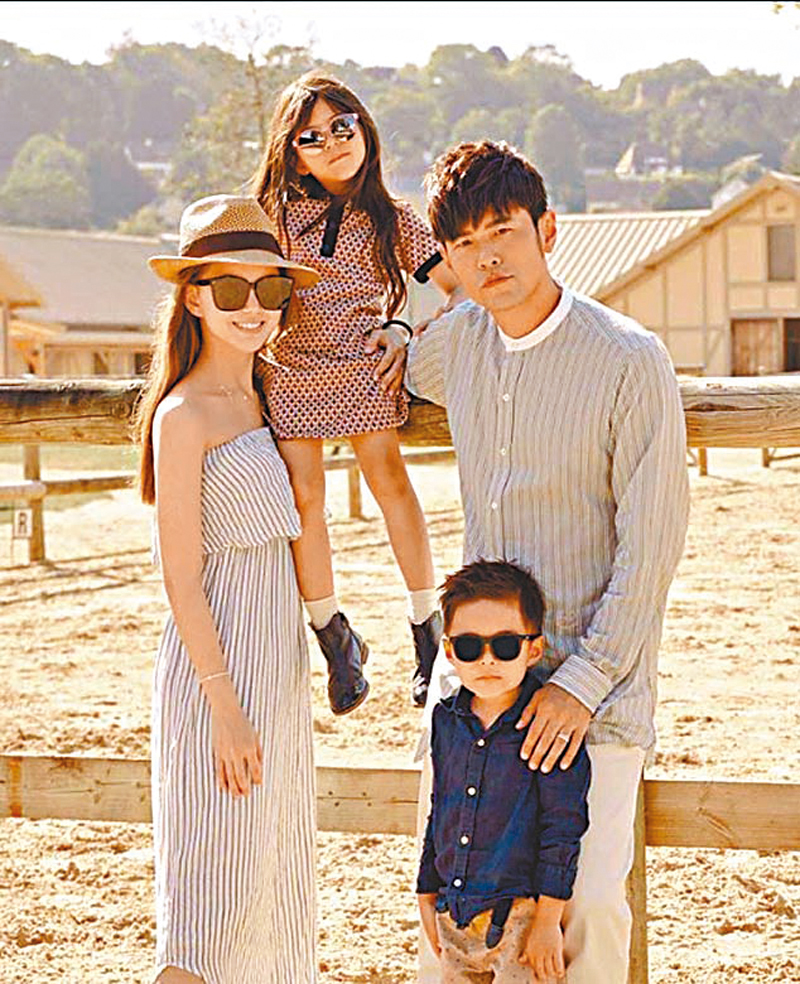 ◆周杰倫和昆凌會一如以往疼錫大女兒和二兒子。  資料圖片