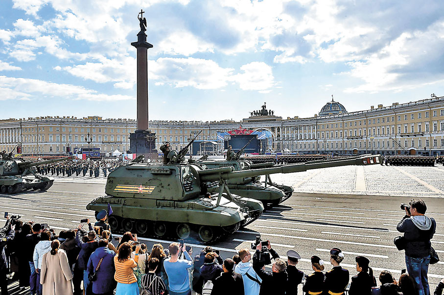 ◆ MSTA-S自走炮在聖彼得堡參與閱兵。 法新社