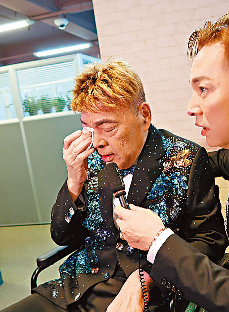 ◆ 張偉文幾度激動灑淚。