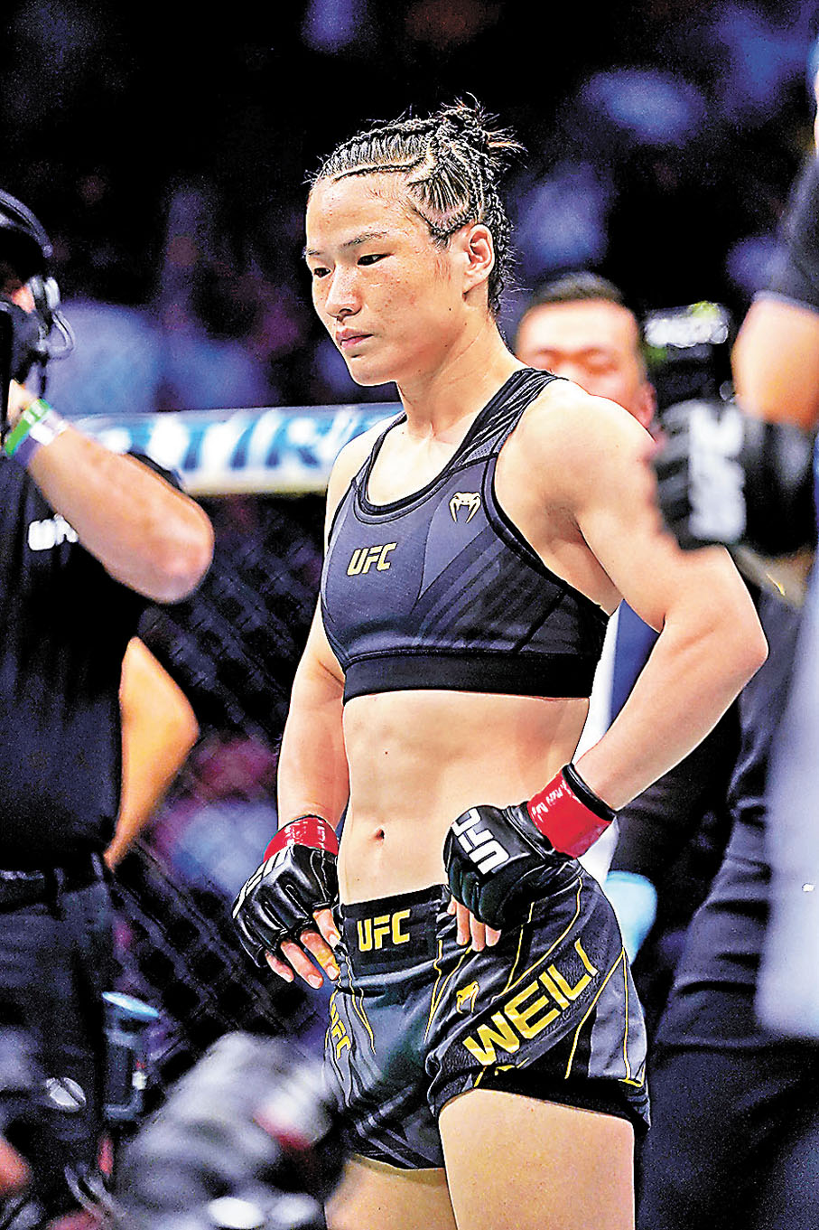 ◆張偉麗兩次不敵美國選手羅斯，丟失金腰帶。 資料圖片