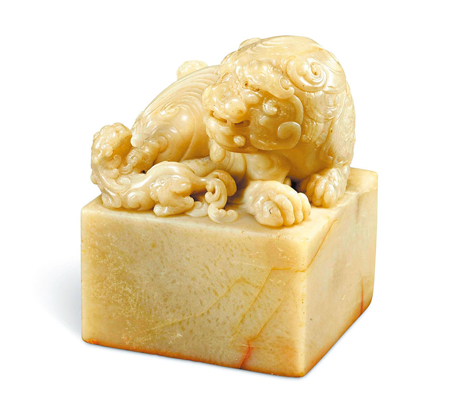 ◆乾隆帝御寶太獅少獅鈕壽山石璽（圖片來源：香港蘇富比）