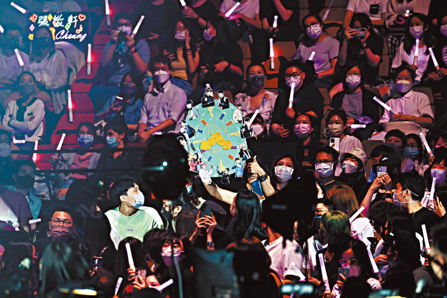 ◆張敬軒也讚粉絲有創意。