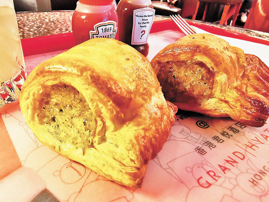 ◆自家製香腸卷配Chef Nic秘製醬汁