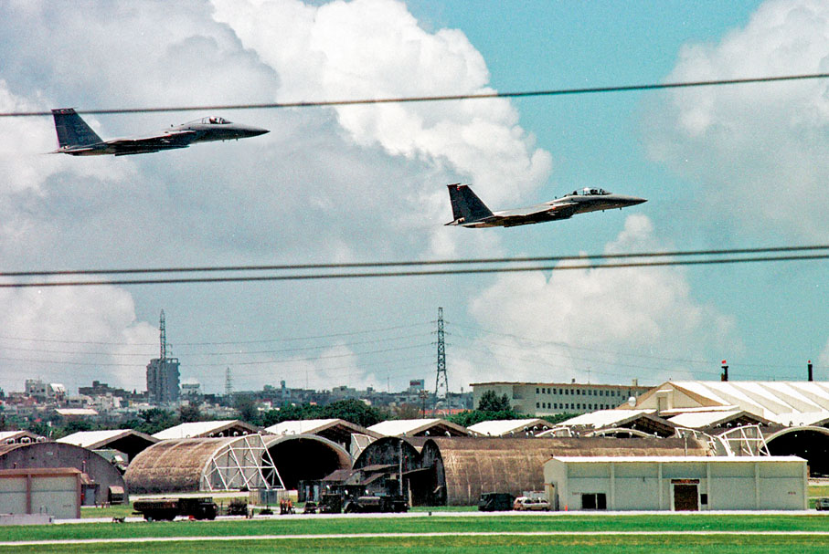 ◆ 駐沖繩美軍屢生事端。 美聯社