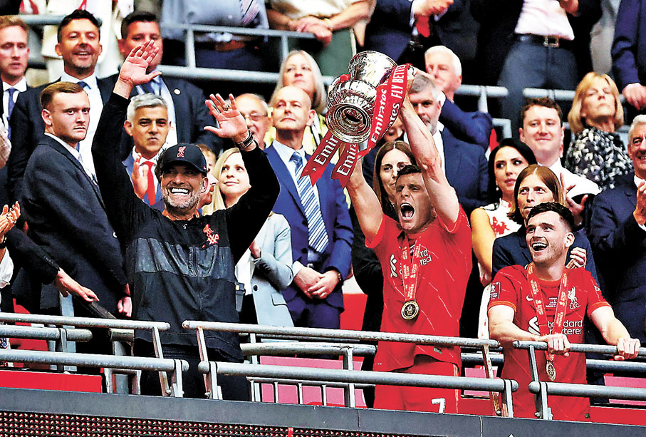 ◆羅拔臣（右）在高洛普（左）體系下表現醒神。 路透社