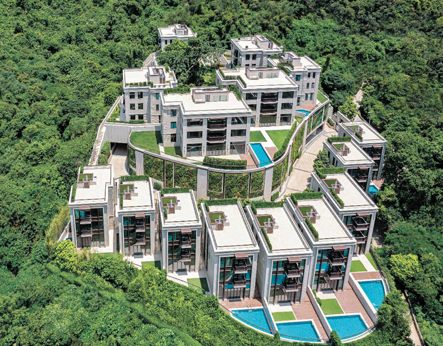 ◆壽臣山15號15幢洋房面積3,727至12,073方呎。