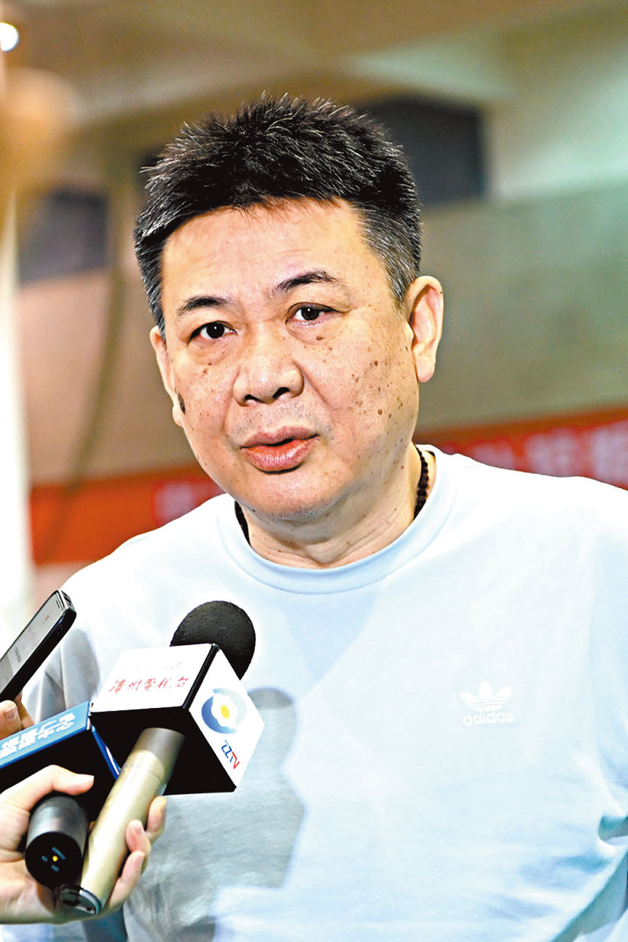 ◆主教練蔡斌希望球隊能打出好表現。  中新社