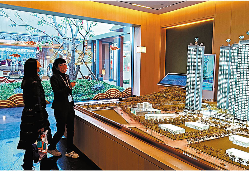 ◆卓越柏奕府展示廳獲不少準買家參觀。