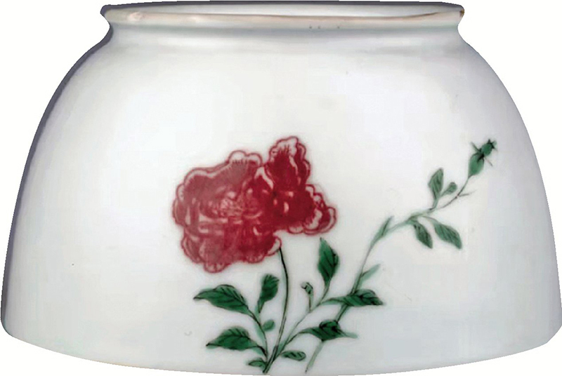 ■康熙 綠彩釉裏紅花卉紋馬蹄尊