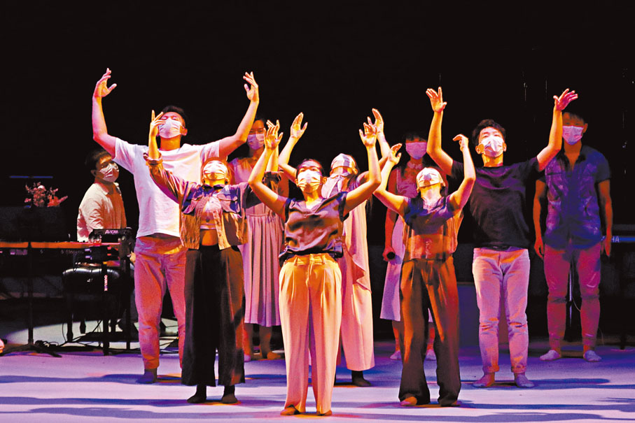 ◆《舞出．希望》透過原創的舞蹈和歌曲去詮釋香港人在疫情下衍生的心態和經歷的掙扎。 香港文匯報記者 攝