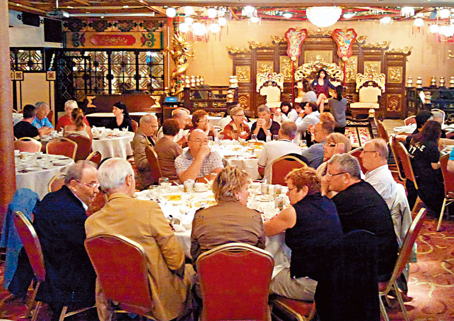 ◆昔日的珍寶海鮮舫門庭若市，為訪港旅客熱門景點。 資料圖片