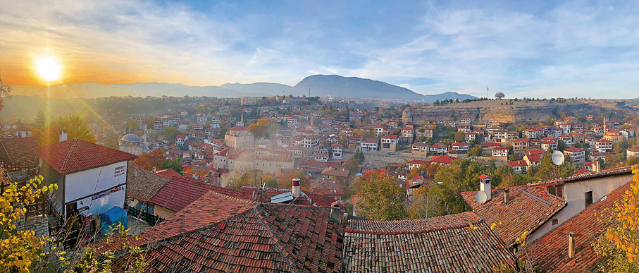 ◆夕照下的土耳其番紅花城