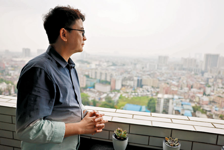 ◆黃一山喜歡和老友分享廣州的滋潤小日子。