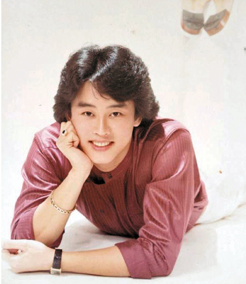 ◆杜燕歌少年時期移居香港。