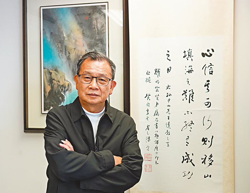 ◆潘耀明認為香港文學底蘊十分豐富。