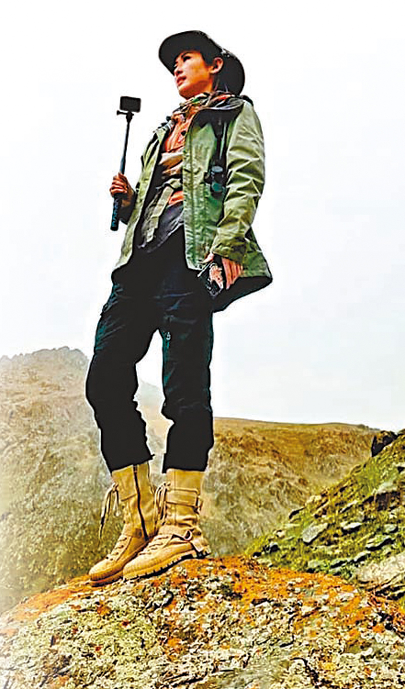 ◆ 陳貝兒攀上海拔4,000米高山。