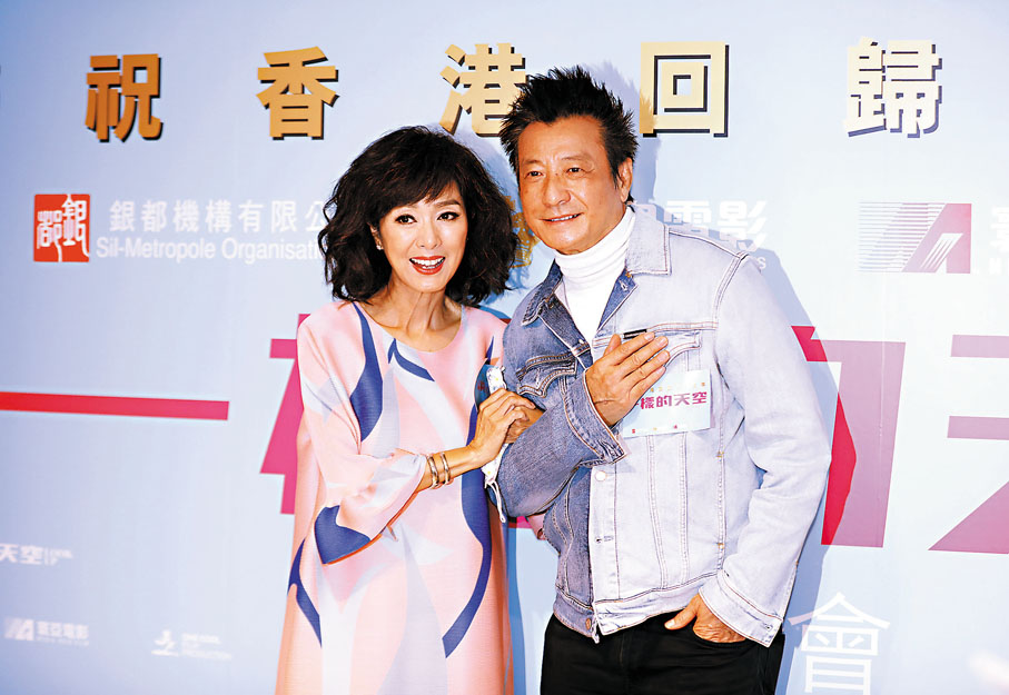 ◆米雪和石修是老拍檔，演出有默契。