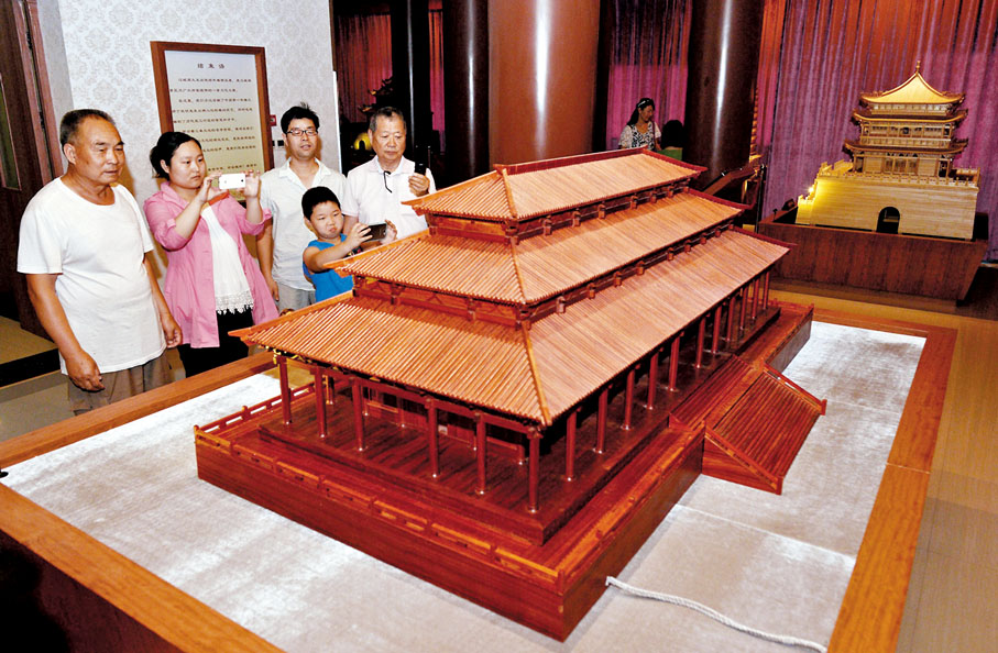 ◆ 漢長安城未央宮遺址木製微縮模型。資料圖片