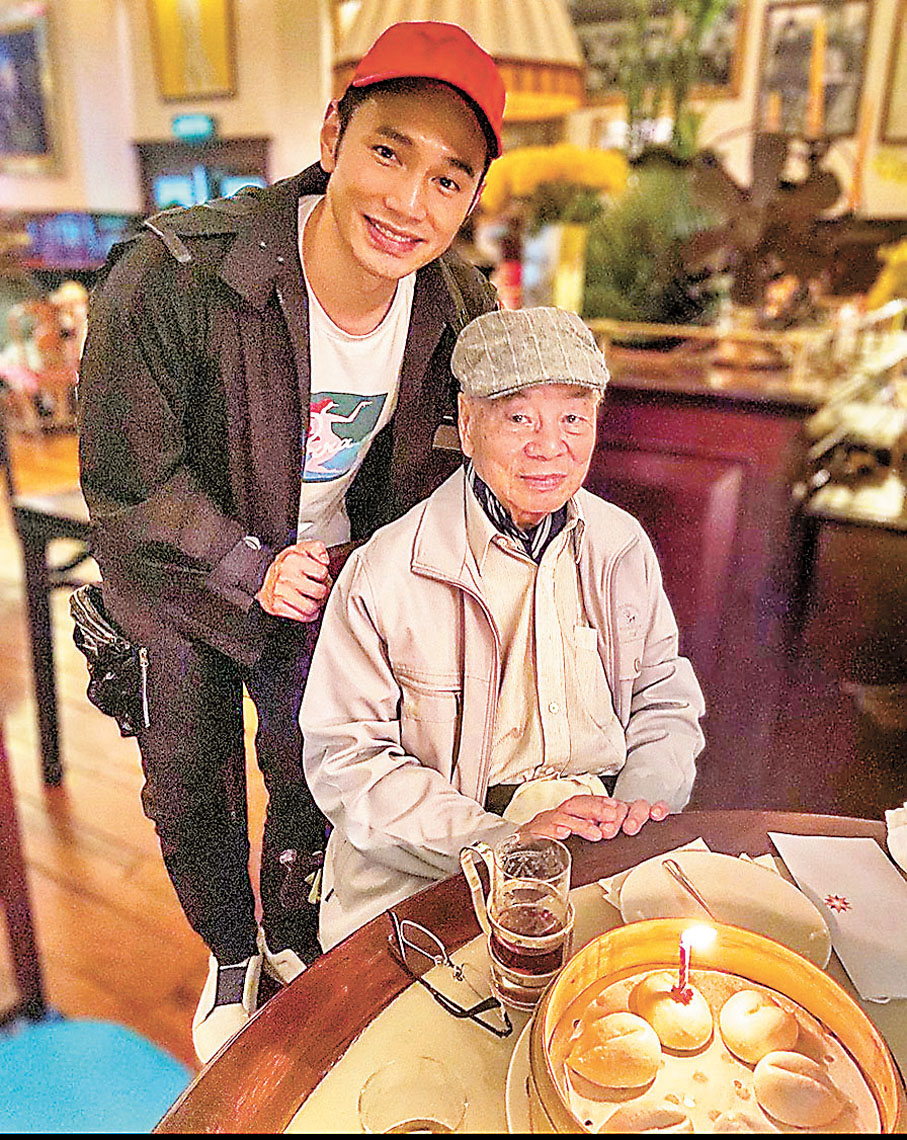 ◆ 王梓軒與爺爺感情極佳。