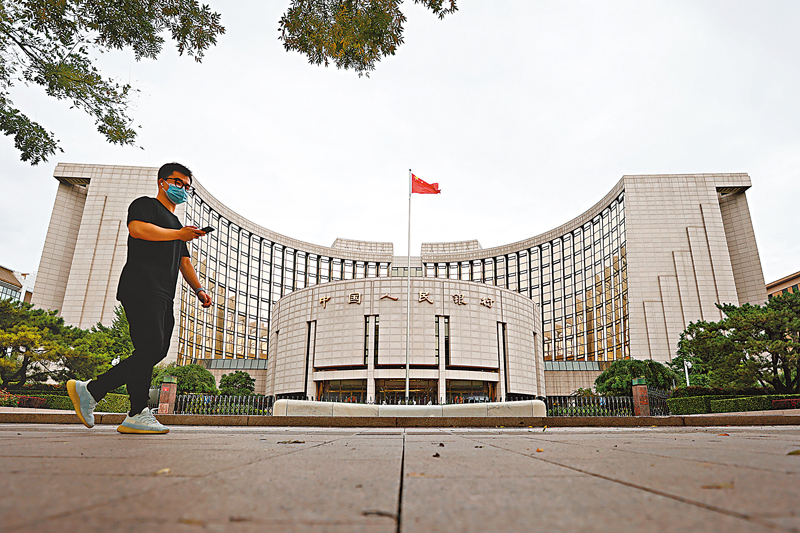 ◆ 貨幣政策發力下，5月新增信貸和社融規模均較4月低點多增近兩倍，遠超市場預期。 中新社