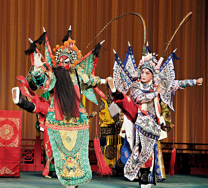 ◆李獻科（右）在劇中飾演子都。