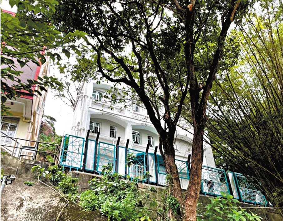 ◆位於摩星嶺域多利道的「喜居」原為政府宿舍。圖為「喜居」建築外觀。 運房局網站圖片