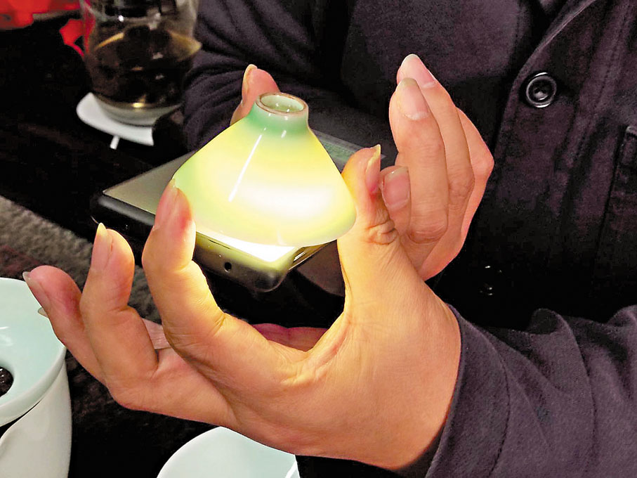 ◆「薄如紙」的青瓷能透光