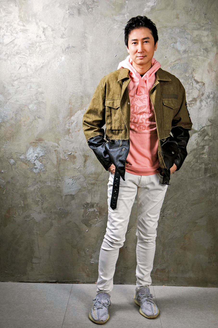 ◆天明不鼓勵家人來探班，因不想阻礙工作進度。