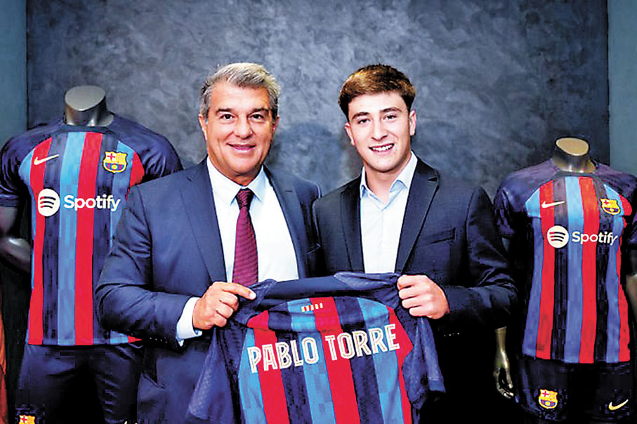 ◆巴塞主席拉波達歡迎柏保路托尼加盟。巴塞圖片