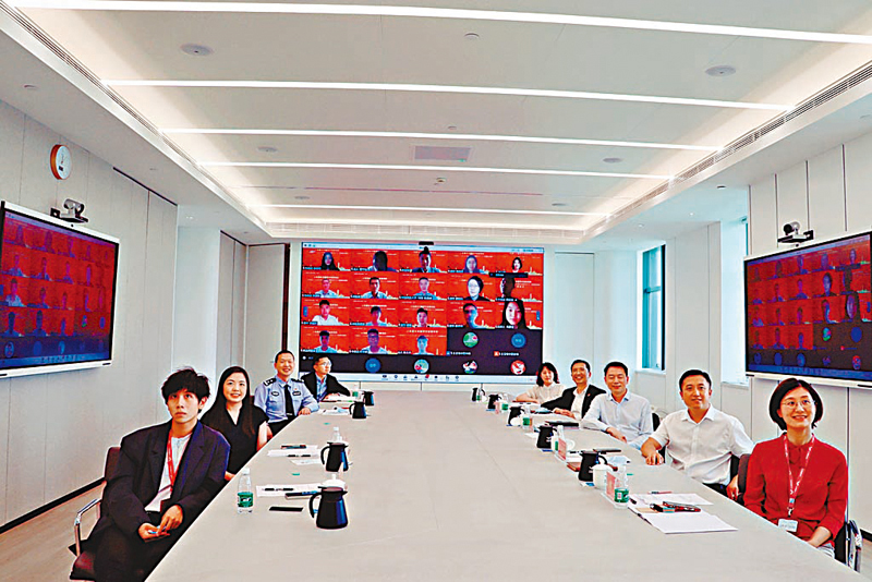 ◆「慶祝香港回歸祖國25周年 讓青春在中國夢中綻放異彩」座談會現場。 受訪者供圖