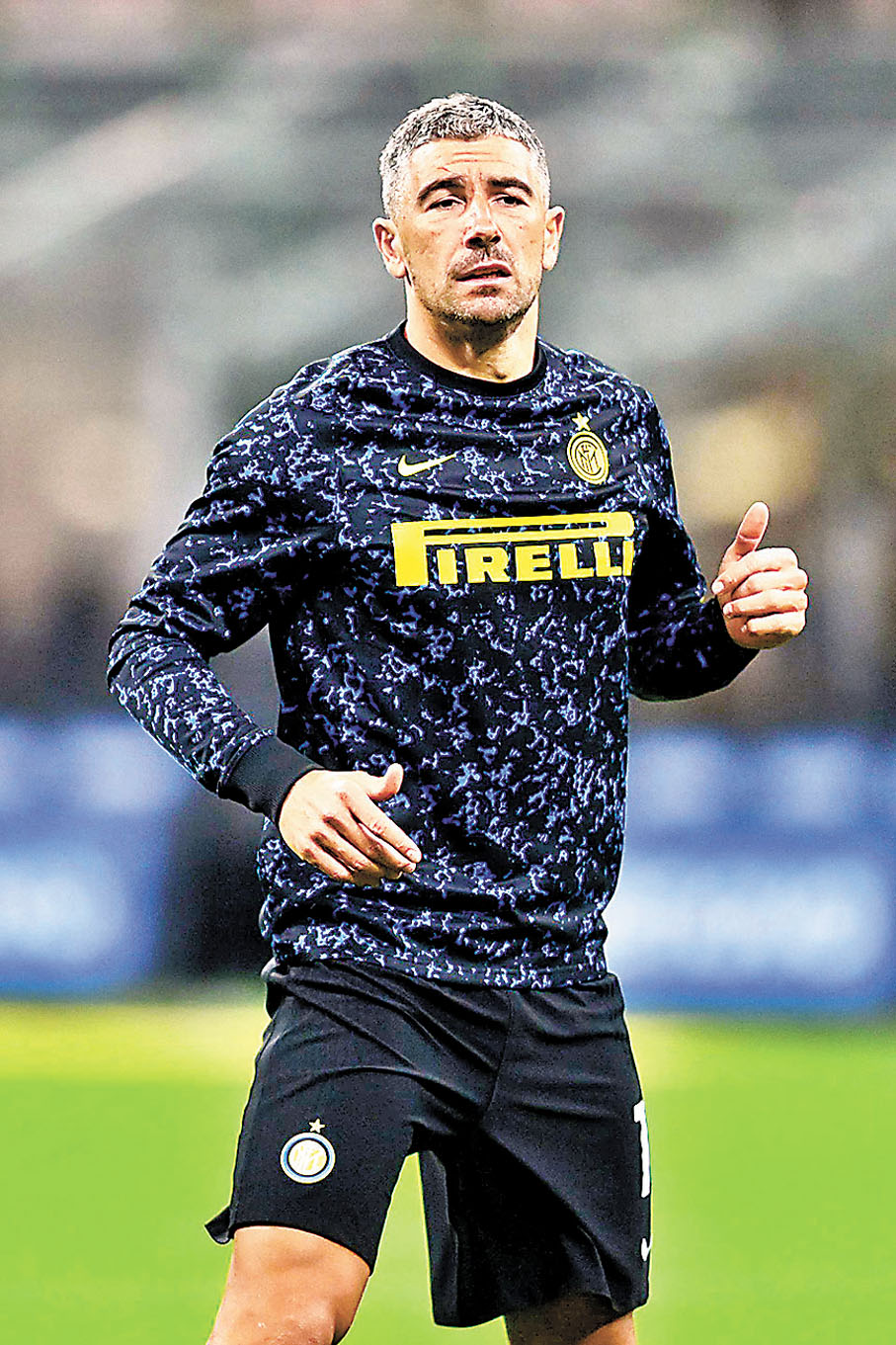 ◆去年12月意甲對沙蘭力坦拿，成了高拉洛夫的告別戰。  法新社