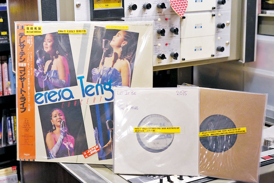 ◆博物館收藏鄧麗君、Beatles、John Lennon等珍貴唱片。 香港文匯報記者 攝