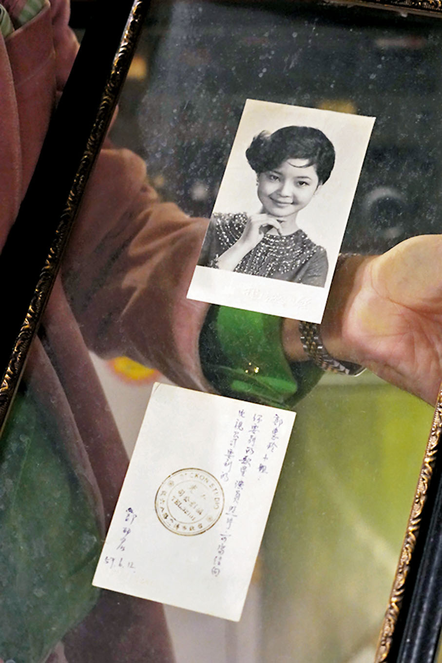 ◆博物館收藏包括鄧麗君簽名照。 香港文匯報記者 攝
